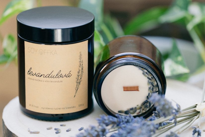 Levandulová - sójová svíčka v hnědém skle (180 ml) - velikost: 180 ml, Druh knotu: dřevěný knot