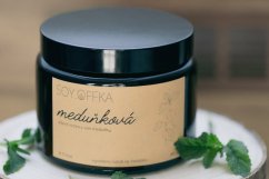 Meduňková - sójová svíčka v hnědém skle (490 ml)