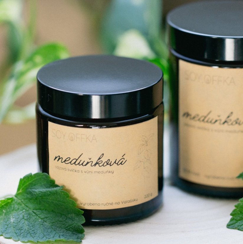 Meduňková - sójová svíčka v hnědém skle (120 ml)