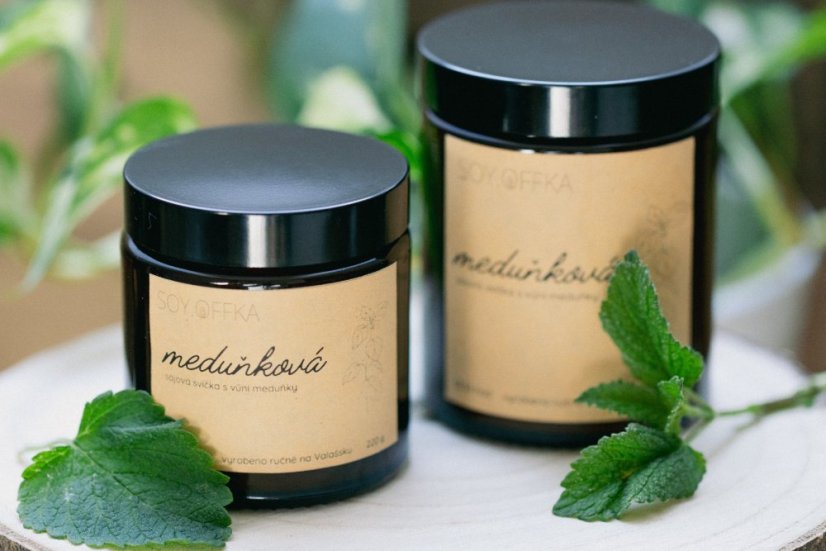 Meduňková - sójová svíčka v hnědém skle (120 ml)