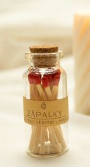 Zápalky ve skleněné lahvičce
